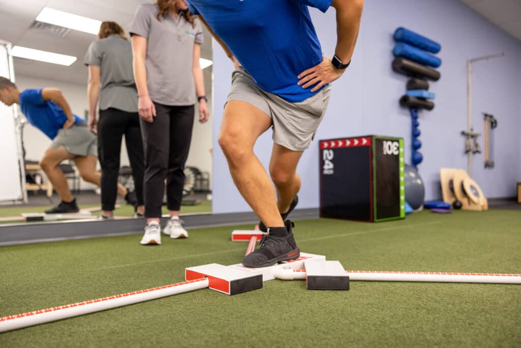 5 Early Warning Signs of IT Band Hip Pain You Shouldn’t Ignore 